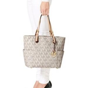 Michael Kors Jet Set Signature Tote